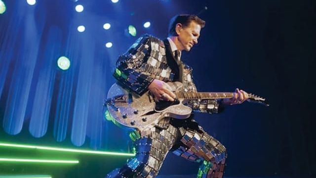 Chris Isaak